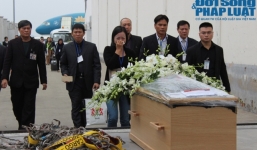 Bố nạn nhân MH17: “Con cháu tôi đã được về với đất mẹ”